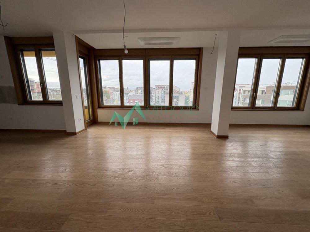 Glavna slika -Petosoban stan na prodaju, 121m2, 566.500€