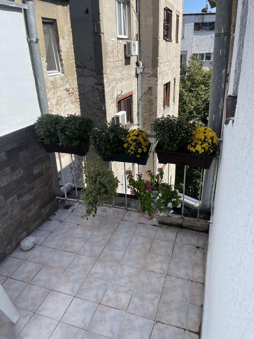 Slika 4 - Kosovska, Dvosoban stan za izdavanje, 65m2, 800€