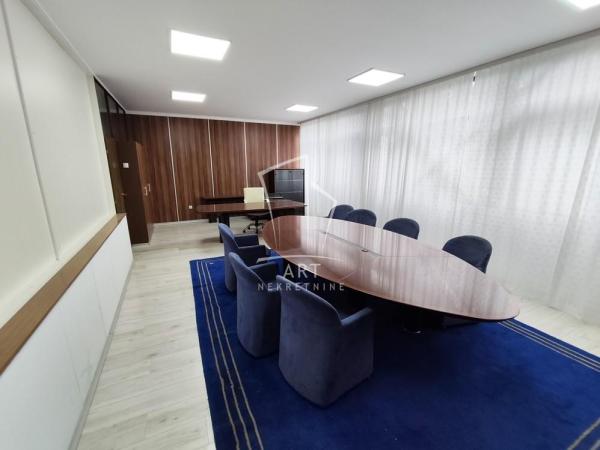 Slika 3 - Mite Ružića,  Lokal za izdavanje, 400m2, 4.000€