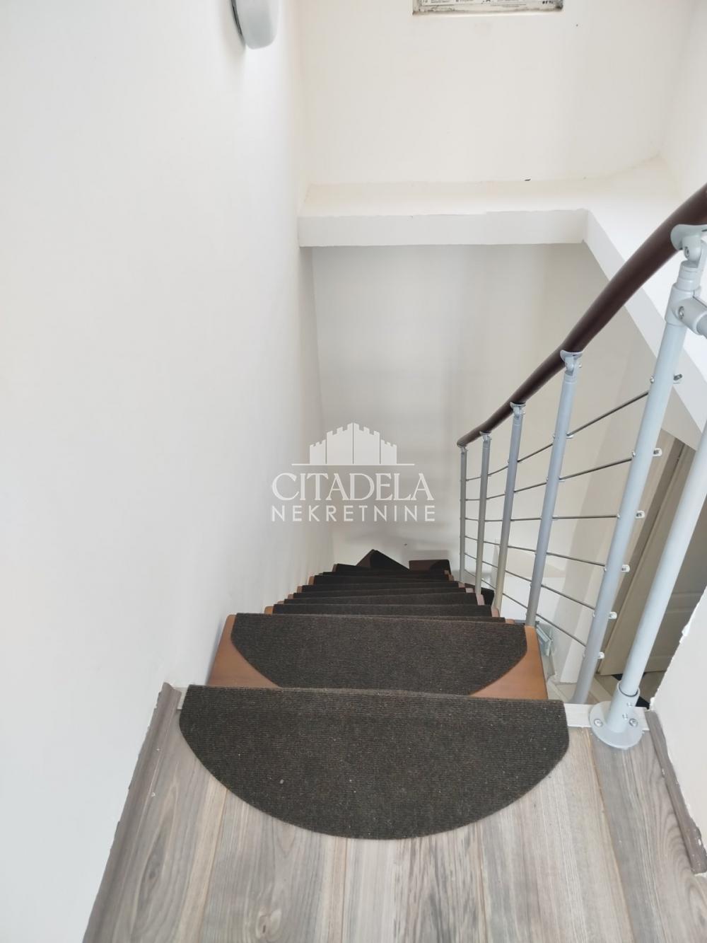 Slika 6 - Ratka Jevtića, Kuća na prodaju, 200m2, 125.000€