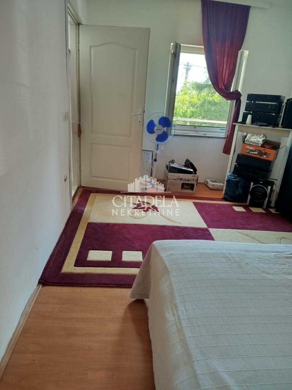 Slika 7 - Ratka Jevtića, Kuća na prodaju, 200m2, 125.000€