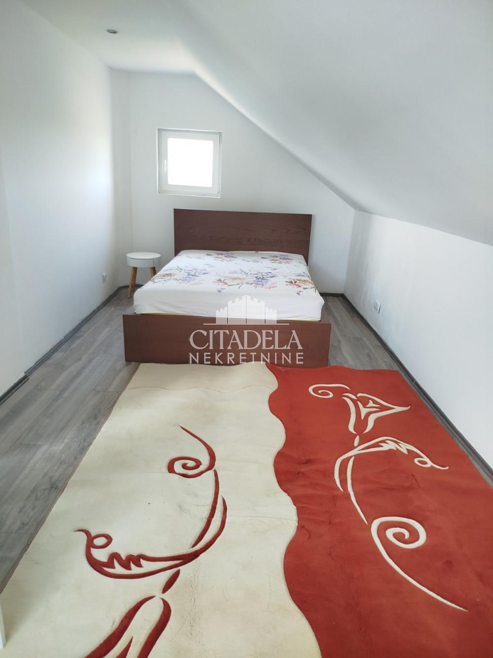 Slika 9 - Ratka Jevtića, Kuća na prodaju, 200m2, 125.000€