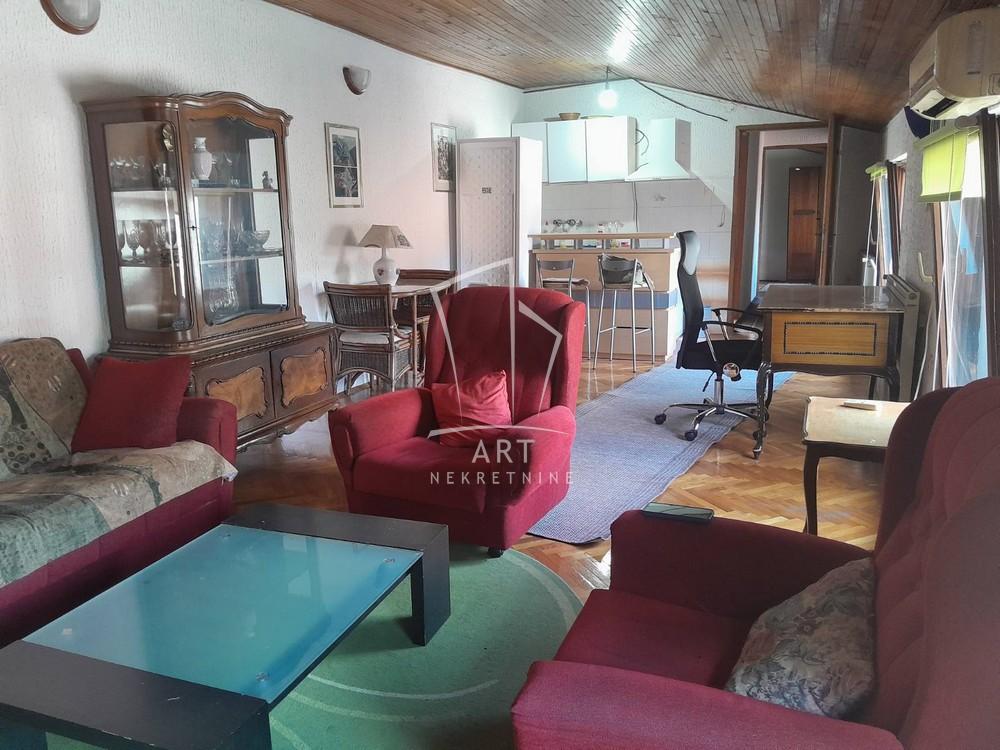Slika 1 - Triše Kaclerovića, Dvosoban stan za izdavanje, 60m2, 400€