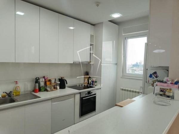 Slika 4 - Vojislava Vučkovića, Četvorosoban stan za izdavanje, 157m2, 2.200€