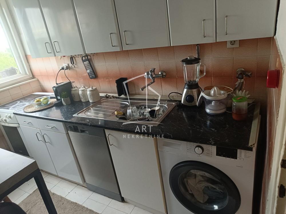 Slika 2 - Pariske komune, Jednoiposoban stan na prodaju, 35m2, 160.000€