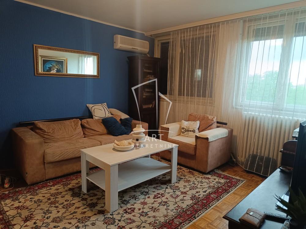 Glavna slika -Pariske komune, Jednoiposoban stan na prodaju, 35m2, 160.000€