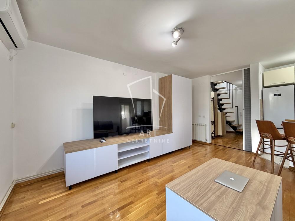 Slika 2 - Radoja Domanovića, Četvorosoban stan na prodaju, 87m2, 350.000€