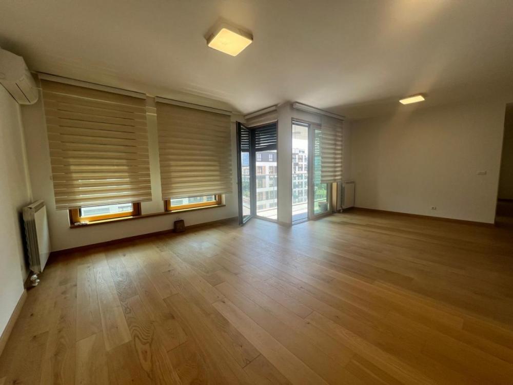 Slika 5 - Trosoban stan za izdavanje, 112m2, 2.400€