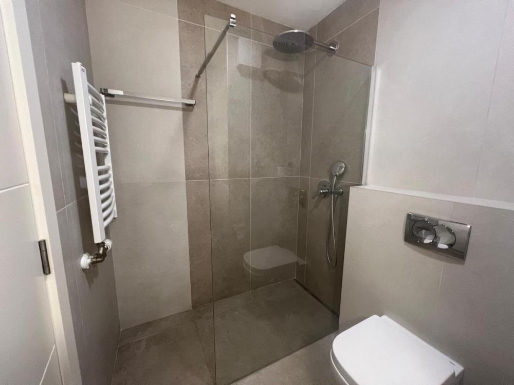 Slika 1 - Trosoban stan za izdavanje, 112m2, 2.400€