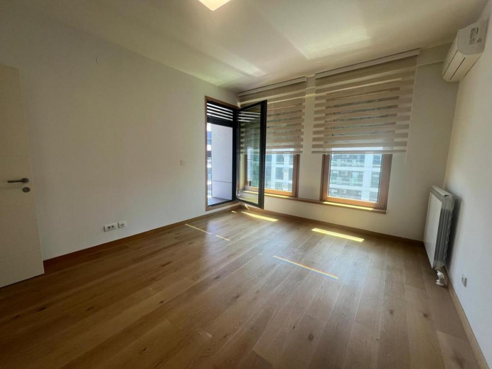 Slika 11 - Trosoban stan za izdavanje, 112m2, 2.400€
