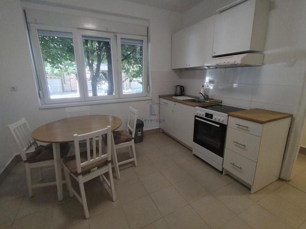 Slika 4 - Cara Dušana, Dvosoban stan za izdavanje, 60m2, 650€