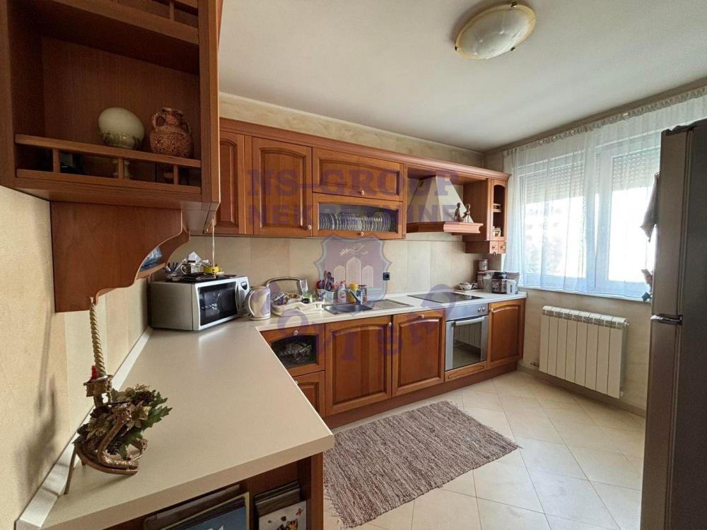 Slika 6 - Četvorosoban stan na prodaju, 1115m2, 299.730€