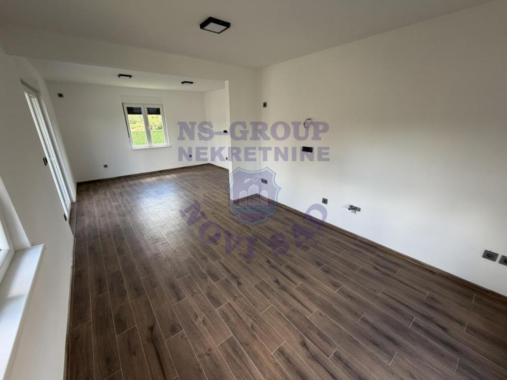 Slika 2 - Temerin,  Kuća na prodaju, 105m2, 172.000€