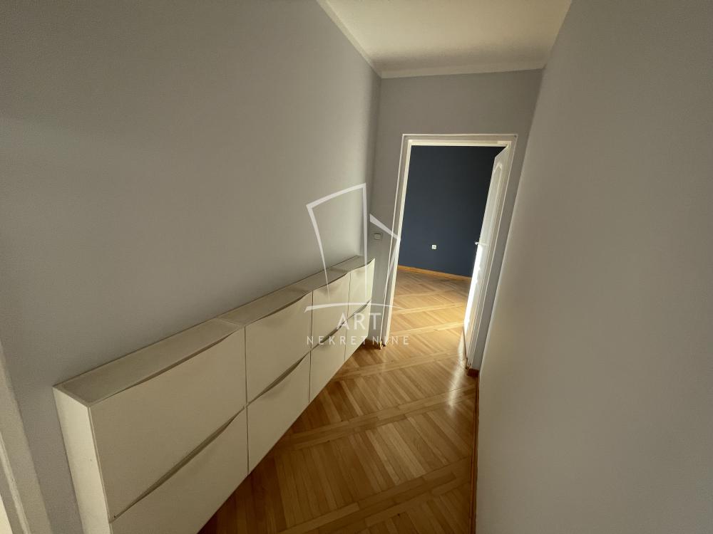 Slika 7 - Mihaila Avramovića, Četvorosoban stan za izdavanje, 123m2, 1.000€