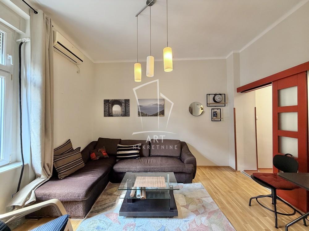 Slika 1 - Komnen Barjaktara, Dvosoban stan na prodaju, 38m2, 179.000€