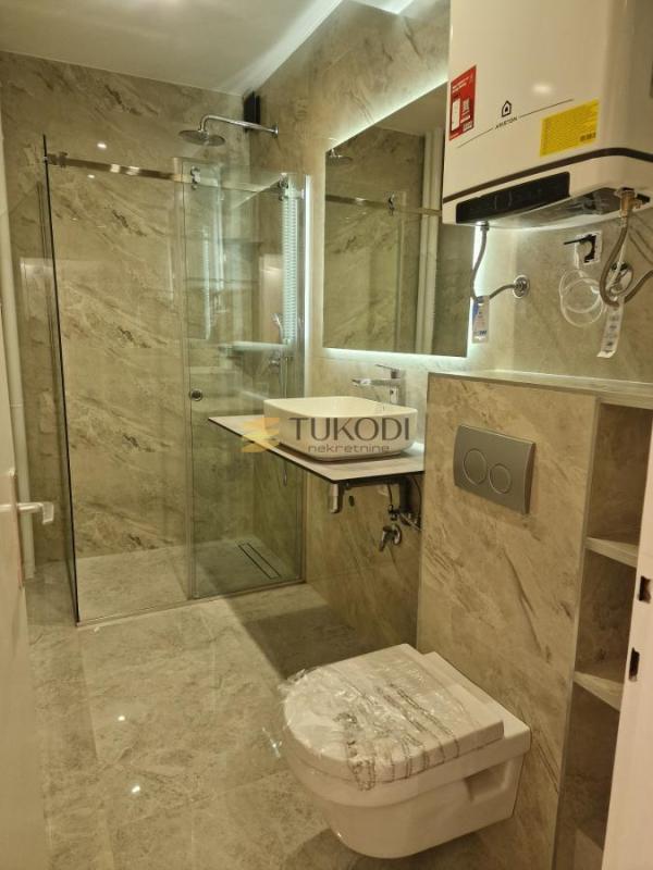 Slika 4 -  Lokal za izdavanje, 64m2, 750€