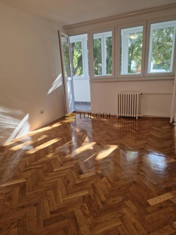Slika 1 -  Lokal za izdavanje, 64m2, 750€