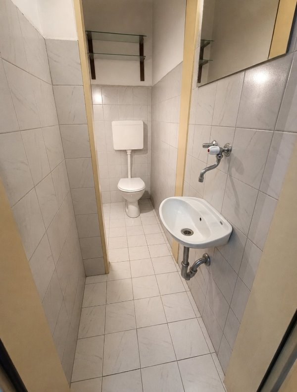 Slika 1 - Paunova,  Lokal na prodaju, 16m2, 39.600€