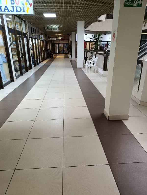 Slika 3 - Paunova,  Lokal na prodaju, 16m2, 39.600€