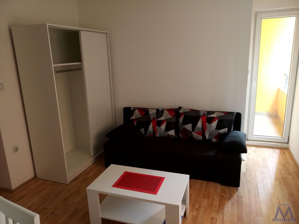 Slika 2 -  Stan za izdavanje, 230€