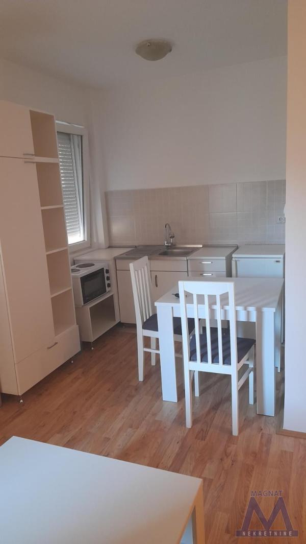 Slika 3 -  Stan za izdavanje, 230€