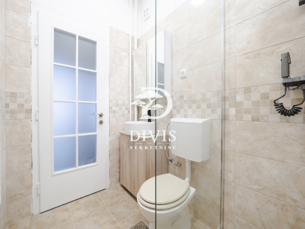 Slika 8 - Cetinjska, Četvorosoban stan na prodaju, 65m2, 350.000€