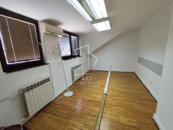 Slika 5 - Ulofa Palmea,  Kuća za izdavanje, 270m2, 1.600€