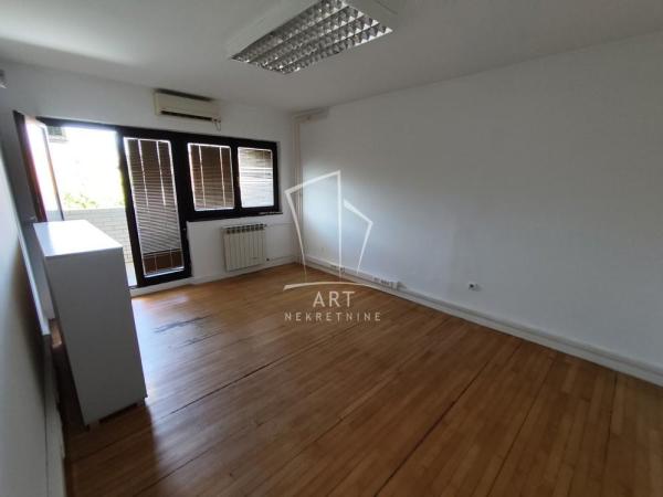 Slika 3 - Ulofa Palmea,  Kuća za izdavanje, 270m2, 1.600€