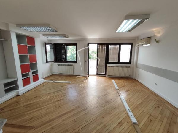 Glavna slika -Ulofa Palmea,  Kuća za izdavanje, 270m2, 1.600€
