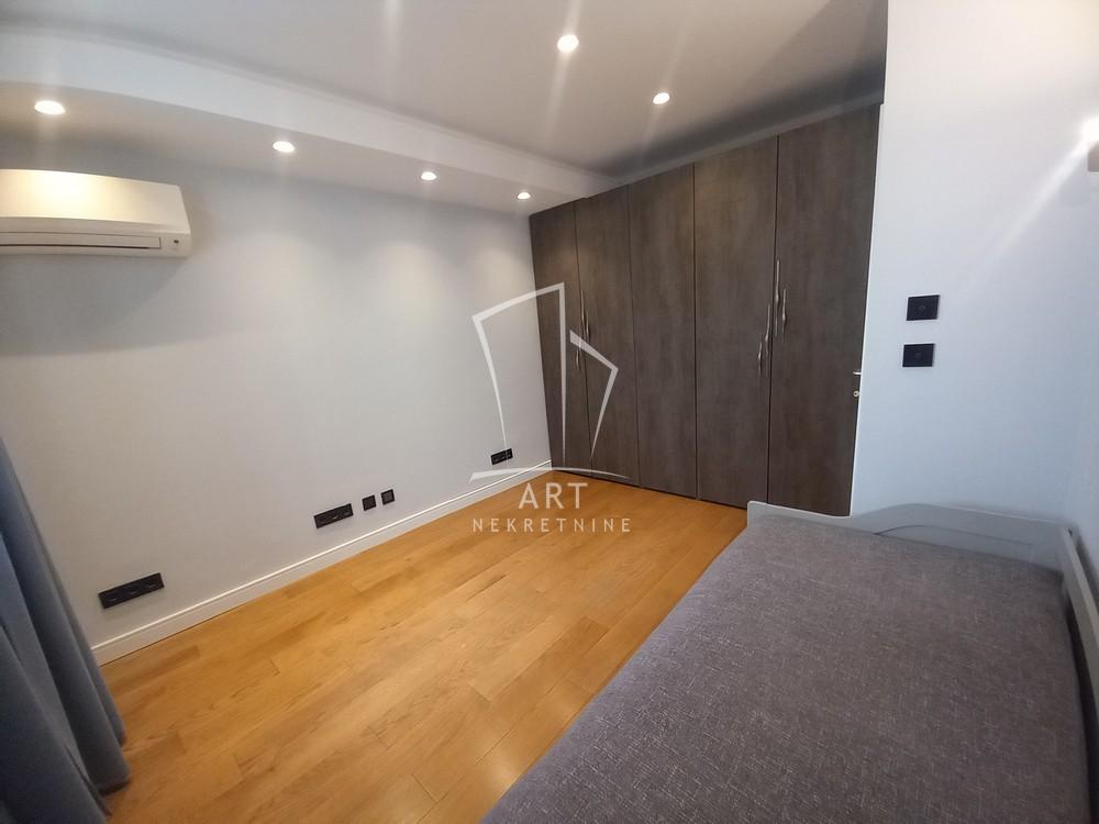 Slika 10 - Dositejeva, Trosoban stan za izdavanje, 84m2, 2.000€