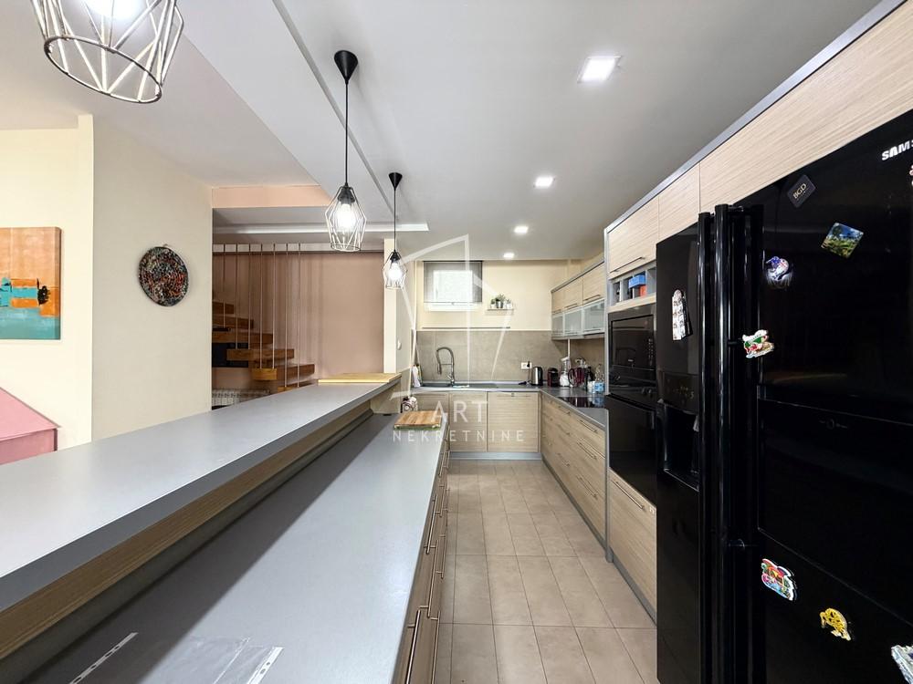 Slika 7 - Đevđelijska, Četvorosoban stan na prodaju, 157m2, 375.000€