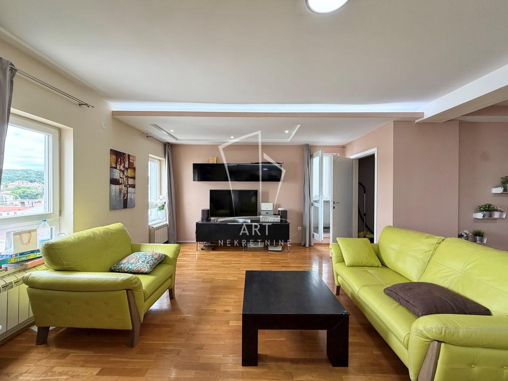 Slika 1 - Đevđelijska, Četvorosoban stan na prodaju, 157m2, 375.000€