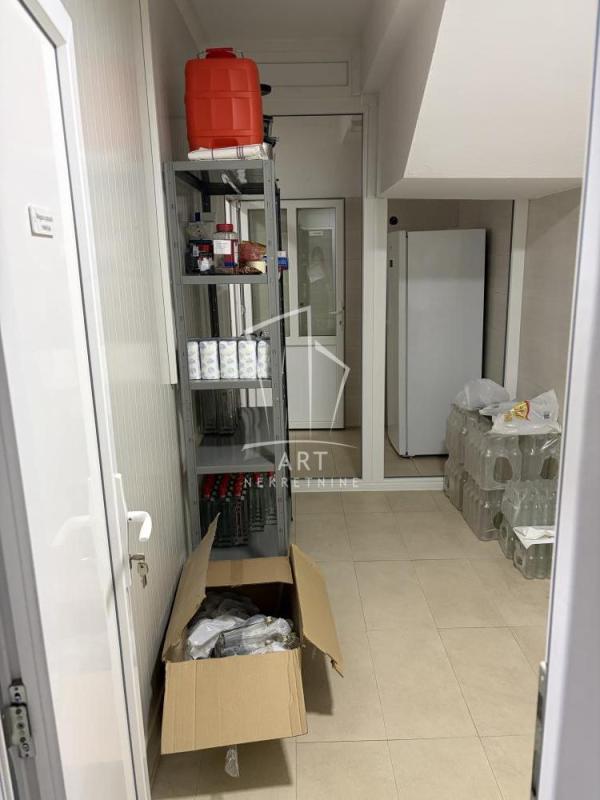 Slika 1 - Nikolaja Saltikova,  Lokal za izdavanje, 65m2, 300€