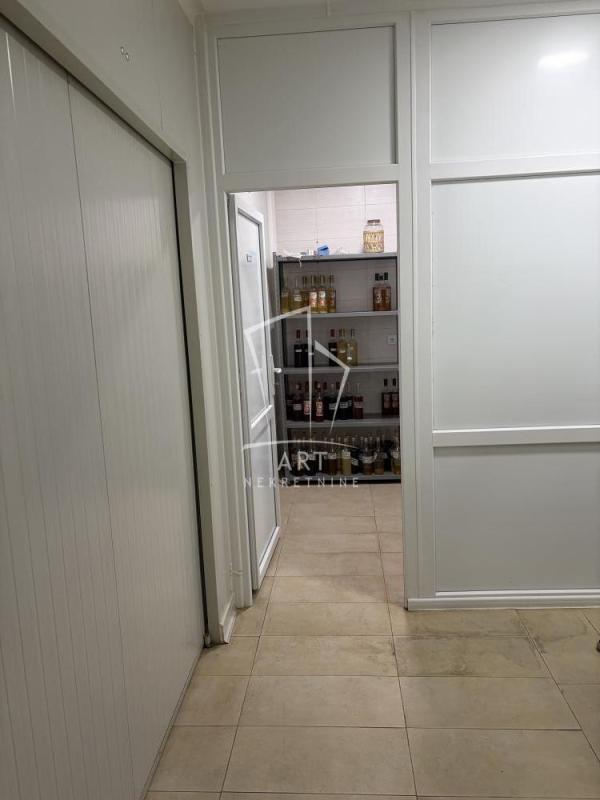 Slika 2 - Nikolaja Saltikova,  Lokal za izdavanje, 65m2, 300€