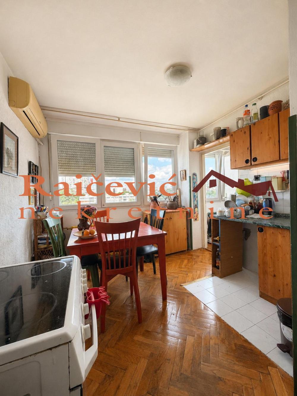 Slika 1 - Ustanicka, Jednoiposoban stan na prodaju, 47m2, 146.000€