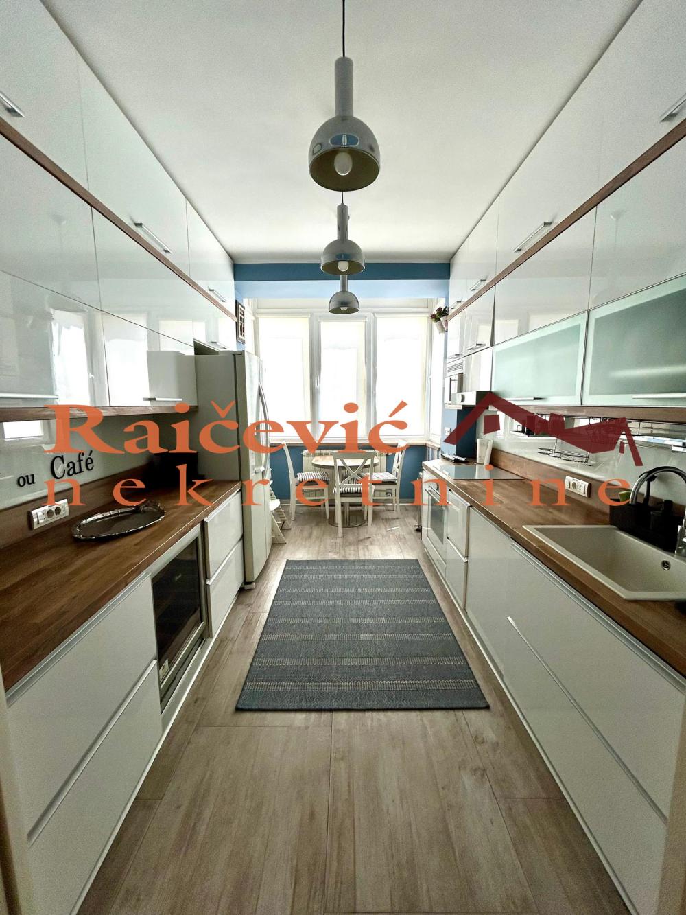 Slika 2 - Cetinjska, Trosoban stan na prodaju, 80m2, 399.000€