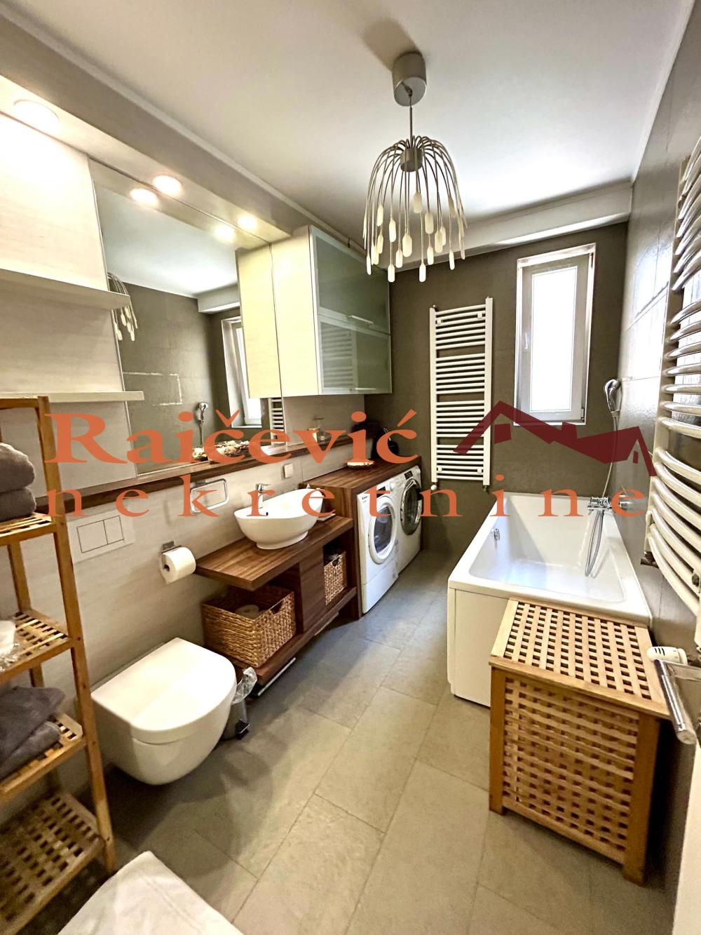 Slika 5 - Cetinjska, Trosoban stan na prodaju, 80m2, 399.000€
