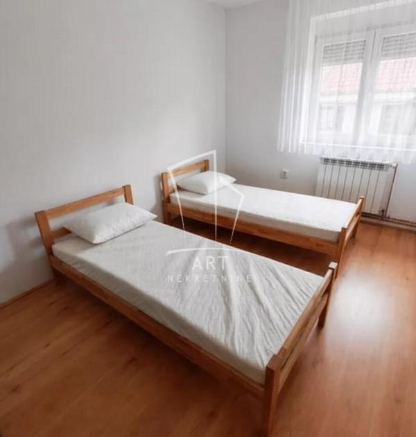Slika 2 - Kneza Žike Mihajlovića, Trosoban stan za izdavanje, 77m2, 600€