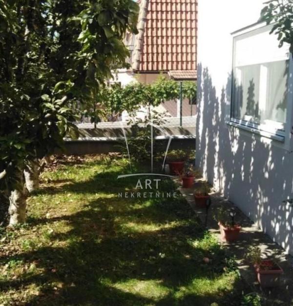 Slika 6 - Kneza Žike Mihajlovića, Trosoban stan za izdavanje, 77m2, 600€