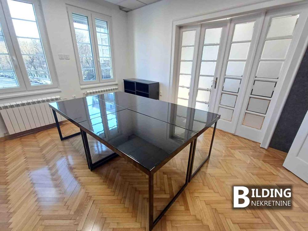 Slika 5 - Bulevar Despota Stefana,  Lokal za izdavanje, 135m2, 1.300€