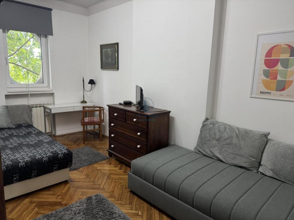 Slika 11 - 27. marta, Četvorosoban stan za izdavanje, 115m2, 1.200€