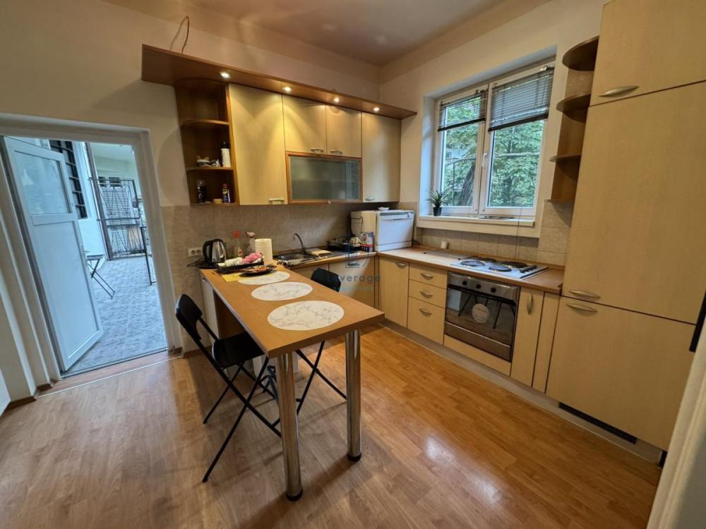 Slika 2 - 27. marta, Četvorosoban stan za izdavanje, 115m2, 1.200€
