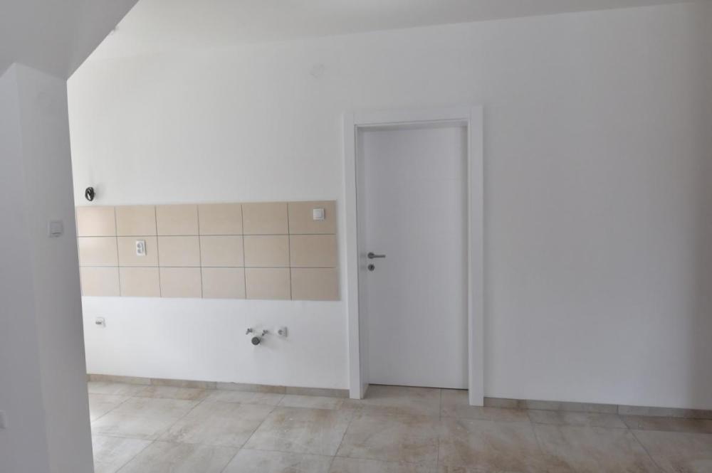Slika 7 - Ratarska, Trosoban stan na prodaju, 77m2, 108.000€