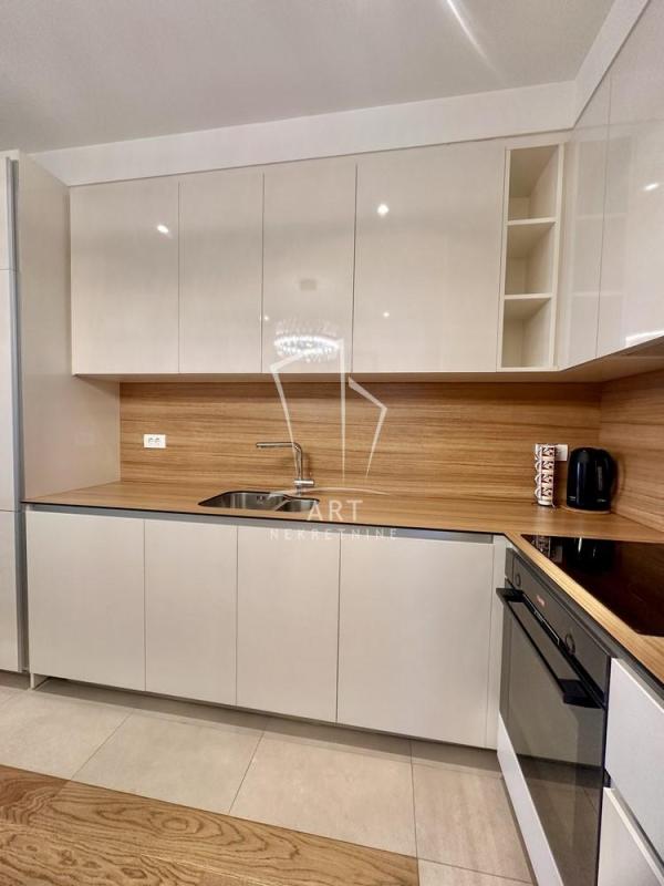 Slika 6 - Hercegovačka, Trosoban stan za izdavanje, 83m2, 1.700€