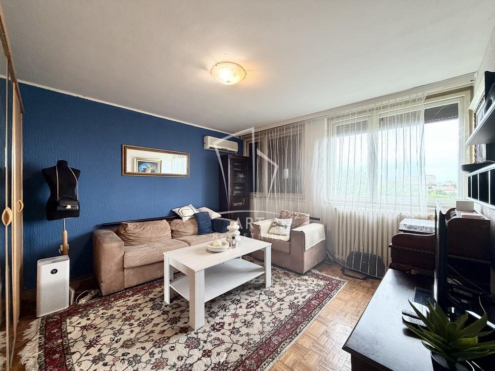 Glavna slika -Pariske komune, Jednoiposoban stan na prodaju, 35m2, 160.000€