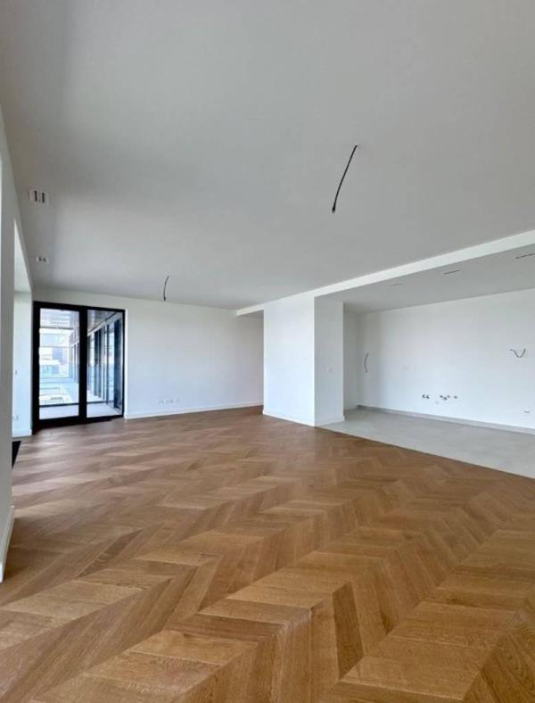 Slika 7 - Hercegovačka, Četvorosoban stan na prodaju, 176m2, 1.510.000€