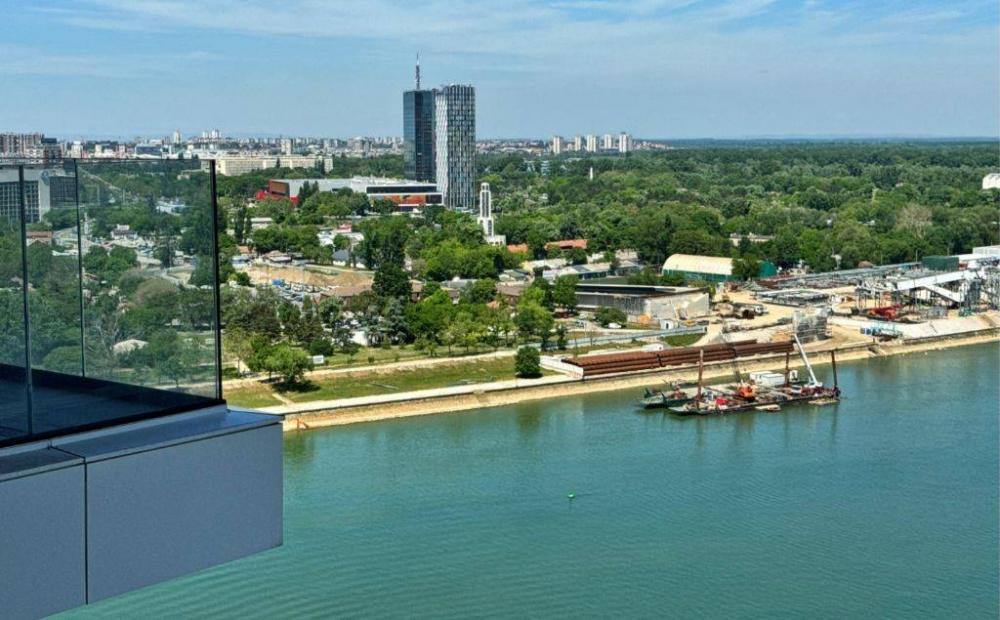Slika 3 - Hercegovačka, Četvorosoban stan na prodaju, 176m2, 1.510.000€