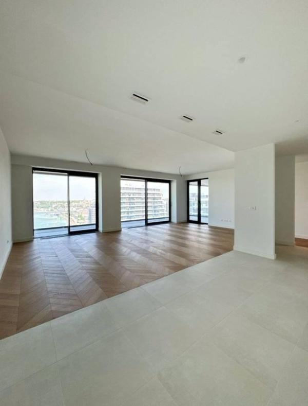 Slika 5 - Hercegovačka, Četvorosoban stan na prodaju, 176m2, 1.510.000€