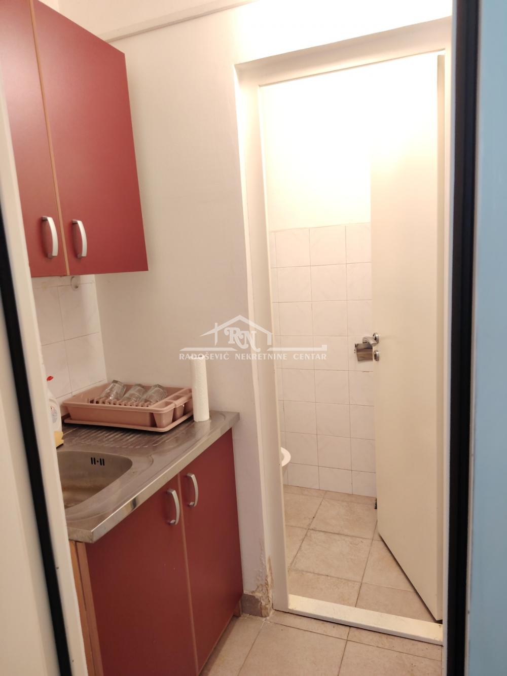 Slika 6 - Stevana Brakusa,  Lokal za izdavanje, 34m2, 300€
