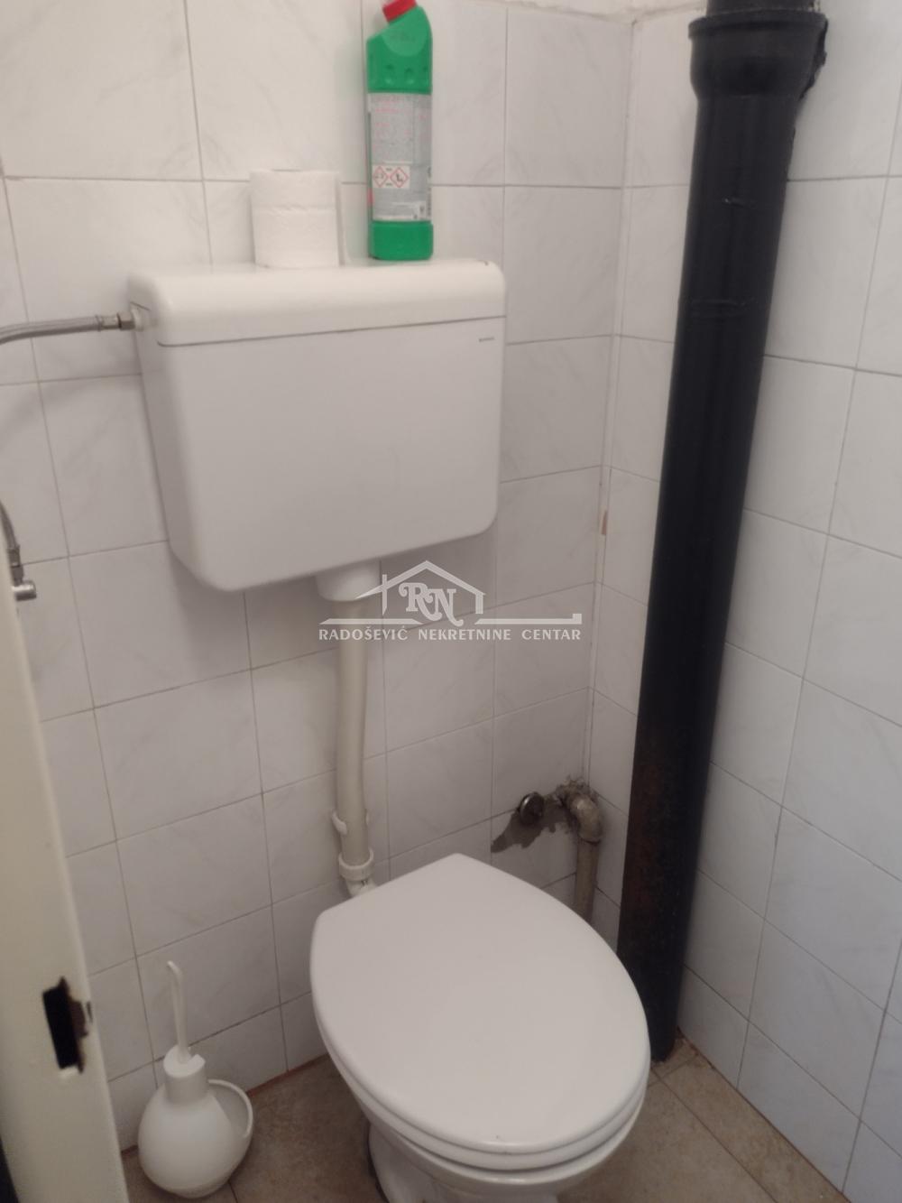 Slika 8 - Stevana Brakusa,  Lokal za izdavanje, 34m2, 300€